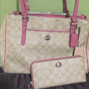 Coach magenta purse and wallet